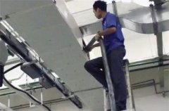 <b>中央空調清洗建議以及維修中央空調方法有哪些</b>